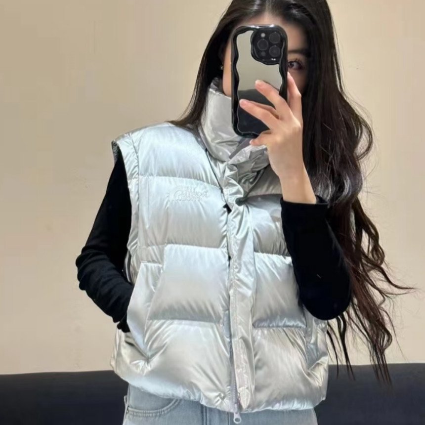 노스페이스 화이트라벨 여성 글로시 디테쳐블 다운 자켓 실버 NJ1DP86L