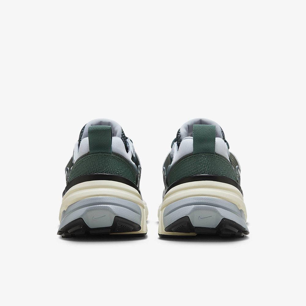 나이키 V2K 런 신발 운동화 HJ4497-300 - 이미지 5